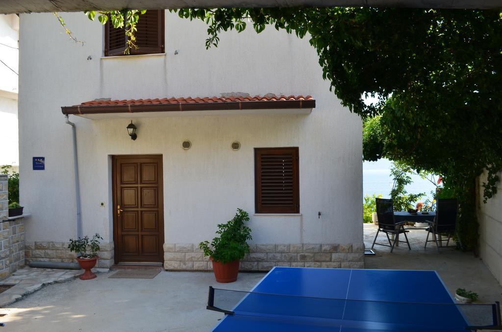Holiday Villa In Omis Bagian luar foto